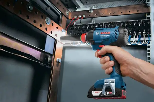 Гайкокрут ударний акумуляторний Bosch GDX 180-LI — Photo 2