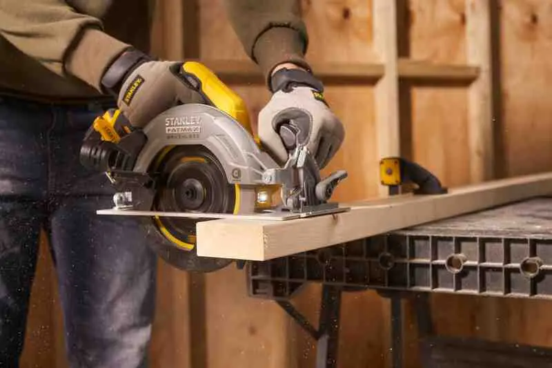 Пила циркулярна акумуляторна STANLEY FATMAX SFMCS550B — Photo 11