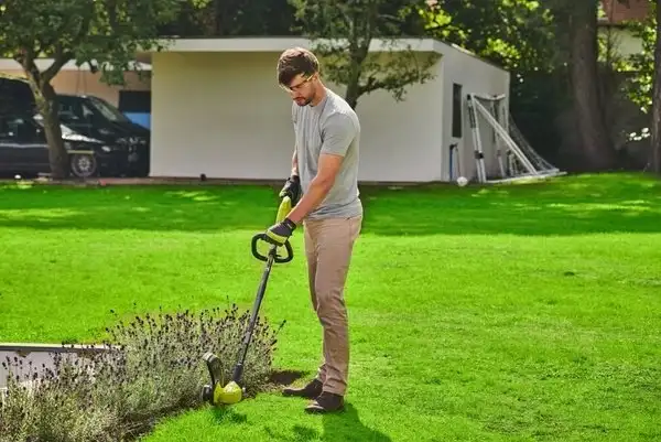Тример садовий акумуляторний Ryobi ONE+ RY18LT33B-0 18В 33см 2.6кг без АКБ та ЗП — Photo 2
