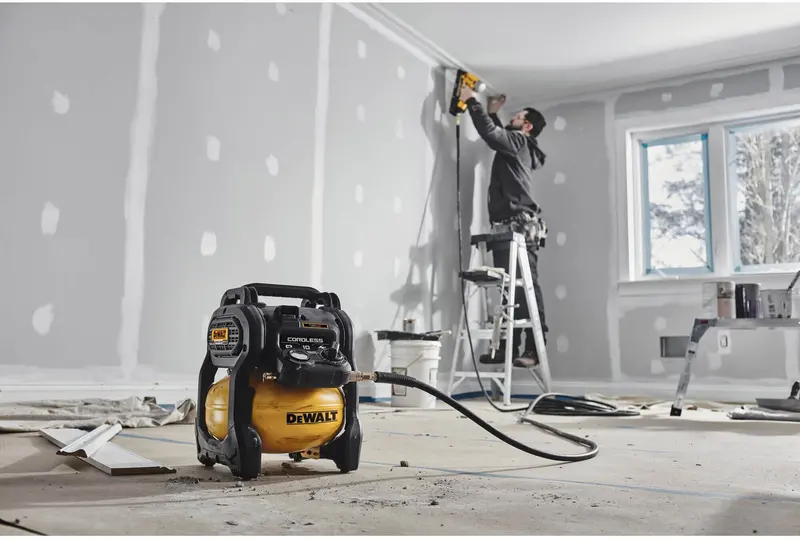 Компресор повітряний акумуляторний DeWALT DCC1018N — Photo 5