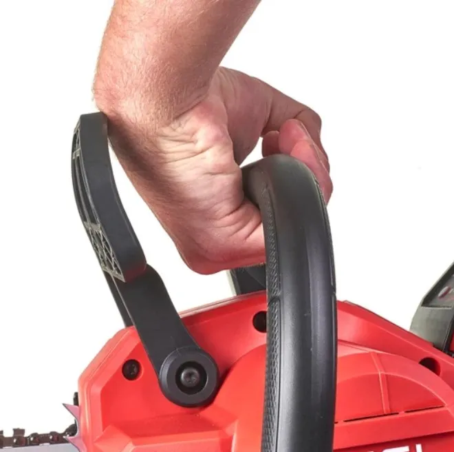 Пила ланцюгова акумуляторна MILWAUKEE, M18 FCHSC-121, 300 мм (+ заряд.пр., 1 акум.Х 12Аг, шина, ланцюг, олія для змащення ланцюг — Photo 2