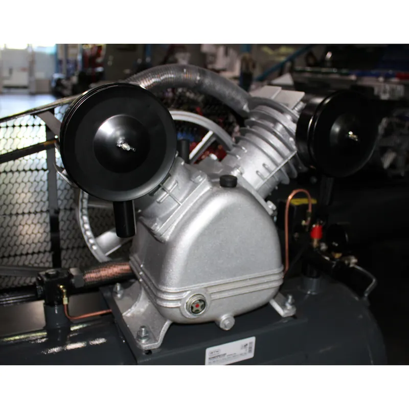 Поршневий повітряний компресор 120 л GTM KC2090A-120L ремінний — Photo 2