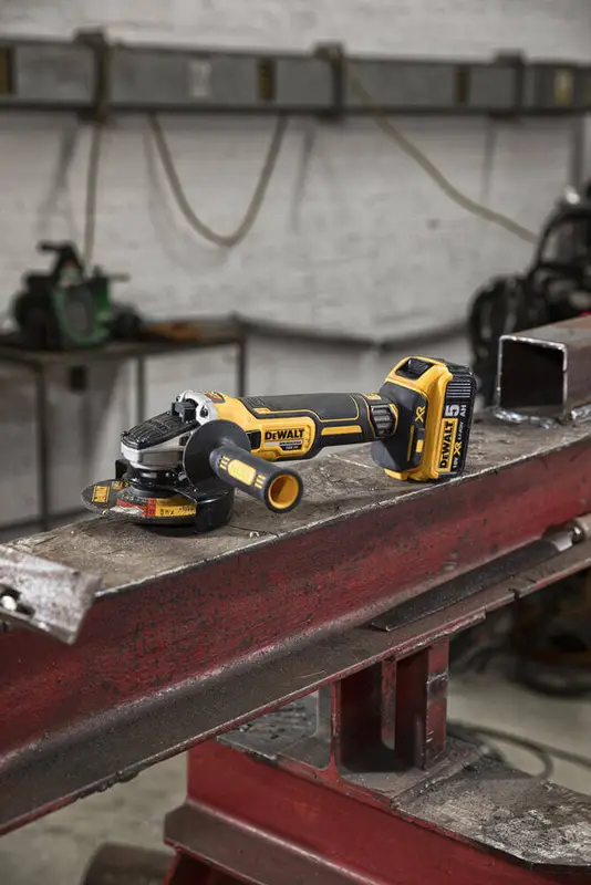 Шліфмашина кутова - болгарка акумуляторна безщіткова DeWALT DCG405P3 — Photo 12