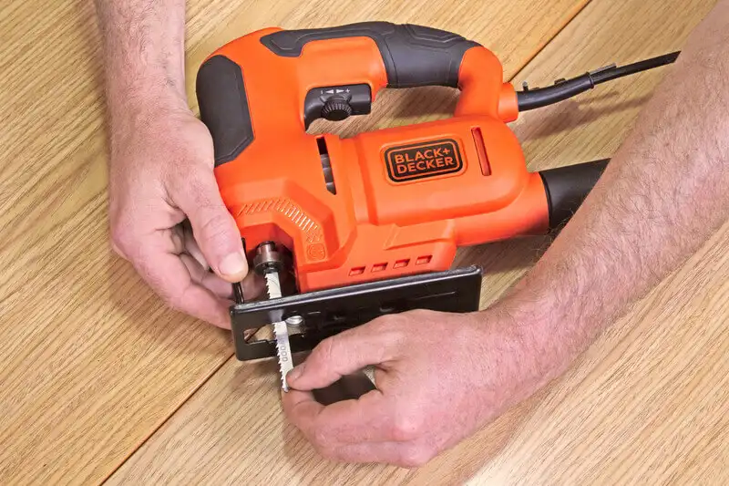 Лобзик мережевий BLACK+DECKER BES603 — Photo 5