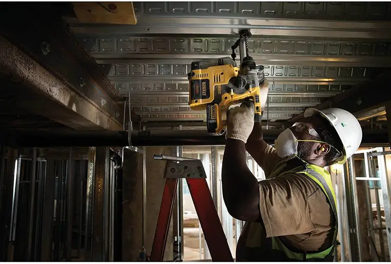 Перфоратор акумуляторний безщітковий SDS-Plus DeWALT DCH273NT — Photo 6