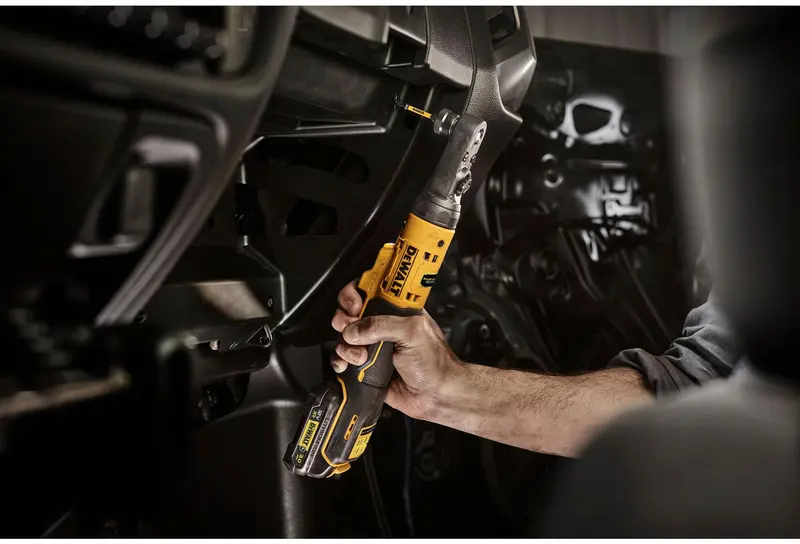 Гайкокрут кутовий - ключ-храповик акумуляторний безщітковий DeWALT DCF500N — Photo 7