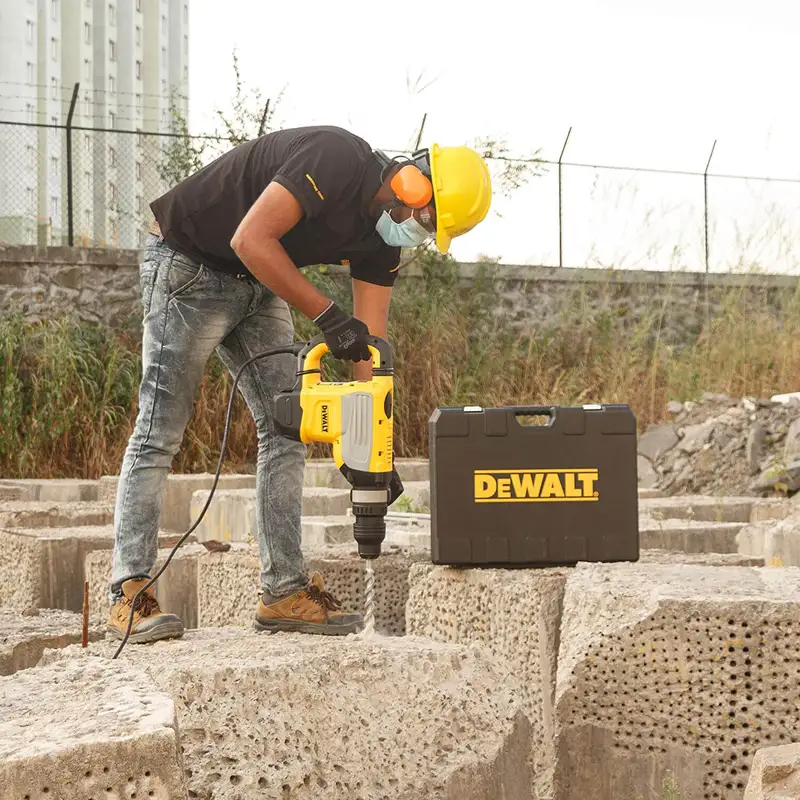 Перфоратор мережевий DeWALT D25733K — Photo 13