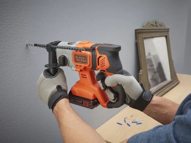 Перфоратор акумуляторний BLACK+DECKER BCD900D1S — Photo 11