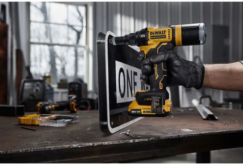 Заклепочник акумуляторний безщітковий DeWALT DCF403NT — Photo 8