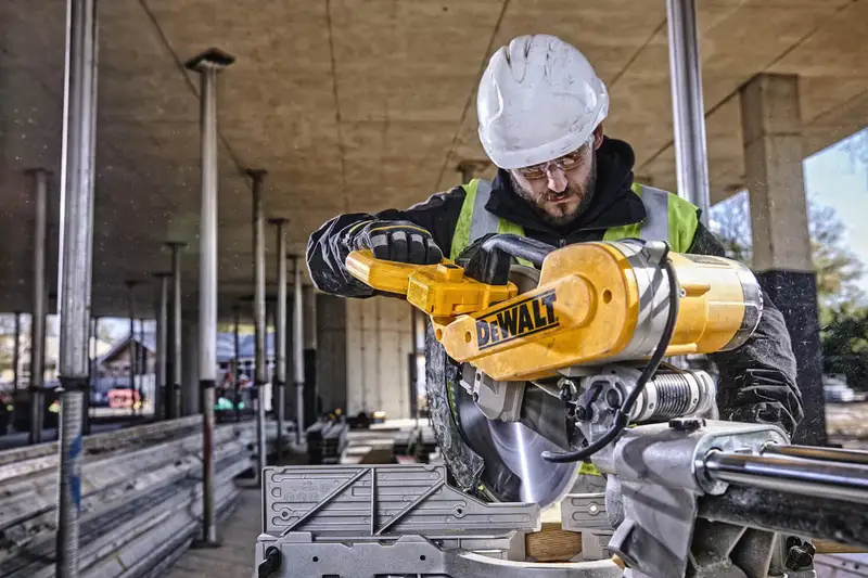 Пила настільна мережева DeWALT DWS780 — Photo 5