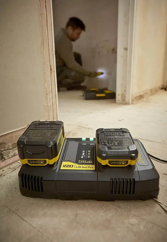 Зарядний пристрій STANLEY FATMAX SFMCB24 — Photo 3