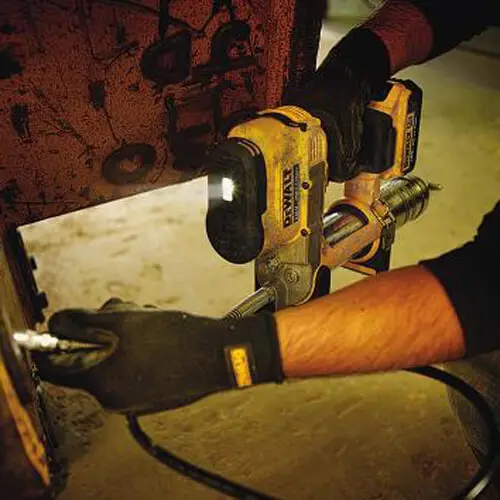 Пістолет маcляний акумуляторний DeWALT DCGG571NK — Photo 2