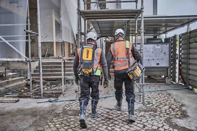 Вібратор-наплічник глибинний акумуляторний POWERSHIFT DeWALT DCPS310N — Photo 14