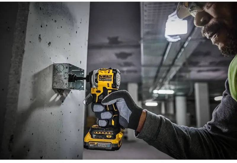 Набір з двох інструментів безщіткових DeWALT DCK2051H2T — Photo 9