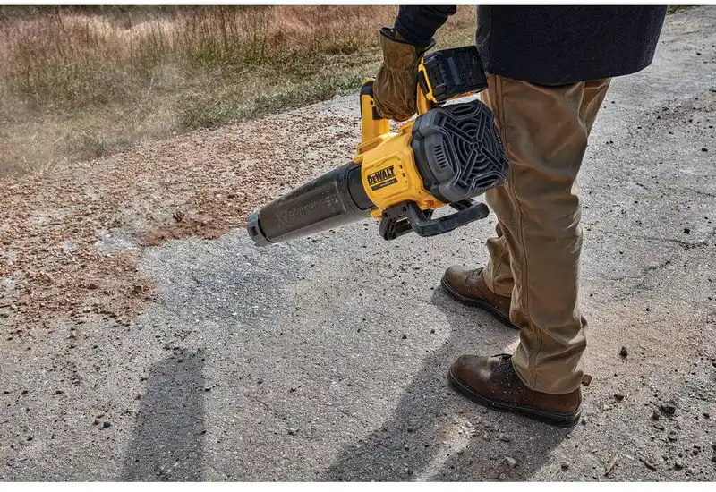 Повітродувка акумуляторна безщіткова DeWALT DCMBL562N — Photo 2