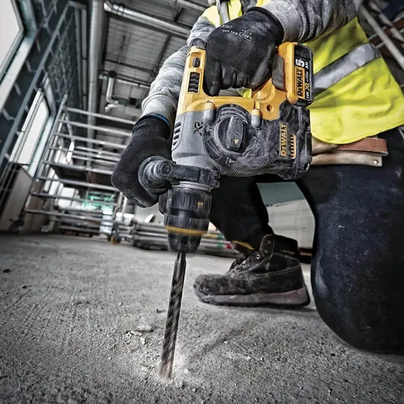 Перфоратор акумуляторний безщітковий SDS-Plus DeWALT DCH273NT — Photo 4