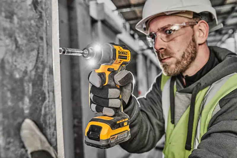 Шурупокрут ударний акумуляторний безщітковий DeWALT DCF840N — Photo 2