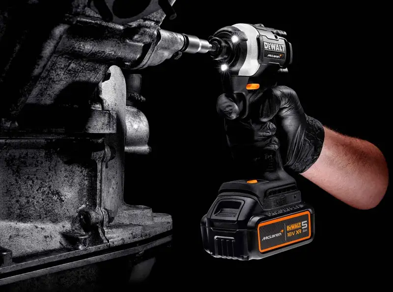 Набір з двох інструментів акумуляторних безщіткових McLaren F1 TEAM LIMITED EDITION DeWALT DCK200MP2T — Photo 16