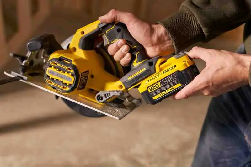 Пила циркулярна акумуляторна STANLEY FATMAX SFMCS550B — Photo 10