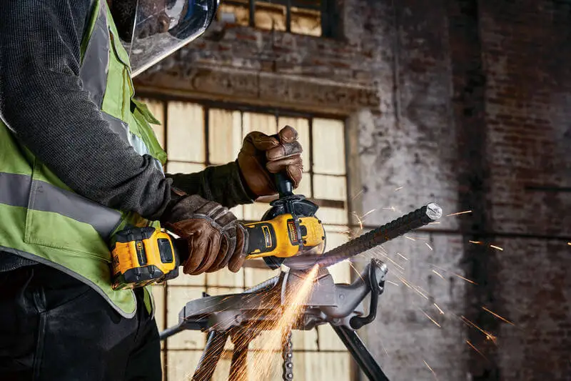 Шліфмашина кутова - болгарка акумуляторна безщіткова DeWALT DCG416VSN — Photo 5