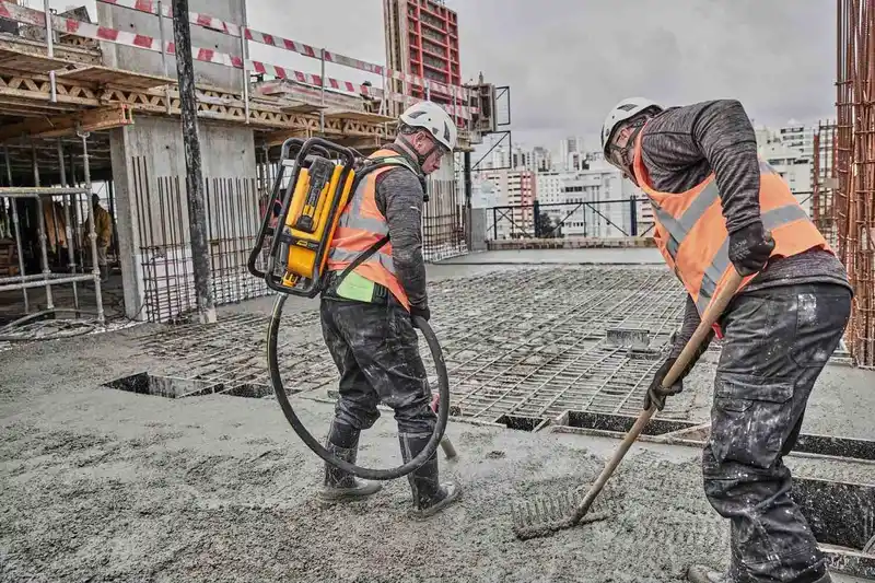 Вібратор-наплічник глибинний акумуляторний POWERSHIFT DeWALT DCPS310N — Photo 8