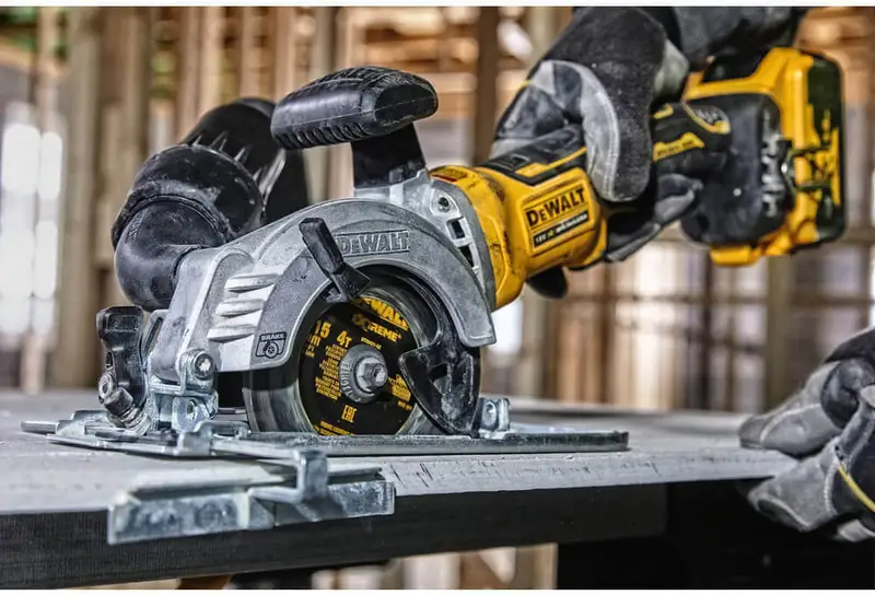 Пила дискова акумуляторна безщіткова DeWALT DCS571P2 — Photo 6