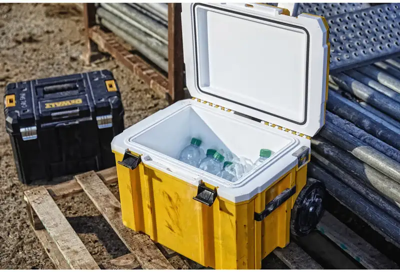 Ящик-охолоджувач T-STAK на колесах DeWALT DWST83281-1 — Photo 8