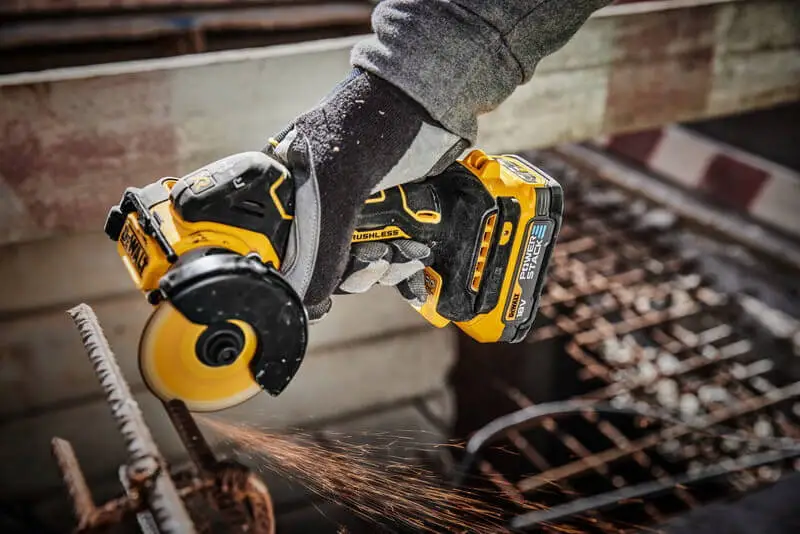 Пила дискова універсальна акумуляторна безщіткова DeWALT DCS438N — Photo 7