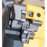 Різак шпильок акумуляторний DeWALT DCS350NT — Photo 8
