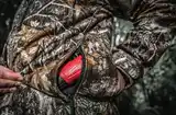 Куртка з підігрівом MILWAUKEE, M12 HJCAMO6-201(XL), камуфляжна (розмір XL) (+зар.пр., 1 акум.Х 2Аг) — Photo 15