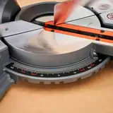 Пила торцювальна мережева BLACK+DECKER BES702 — Photo 17