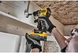 Набір з двох інструментів безщіткових DeWALT DCK2051H2T — Photo 20