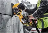 Шліфмашина кутова - болгарка акумуляторна безщіткова DeWALT DCG460N — Photo 11